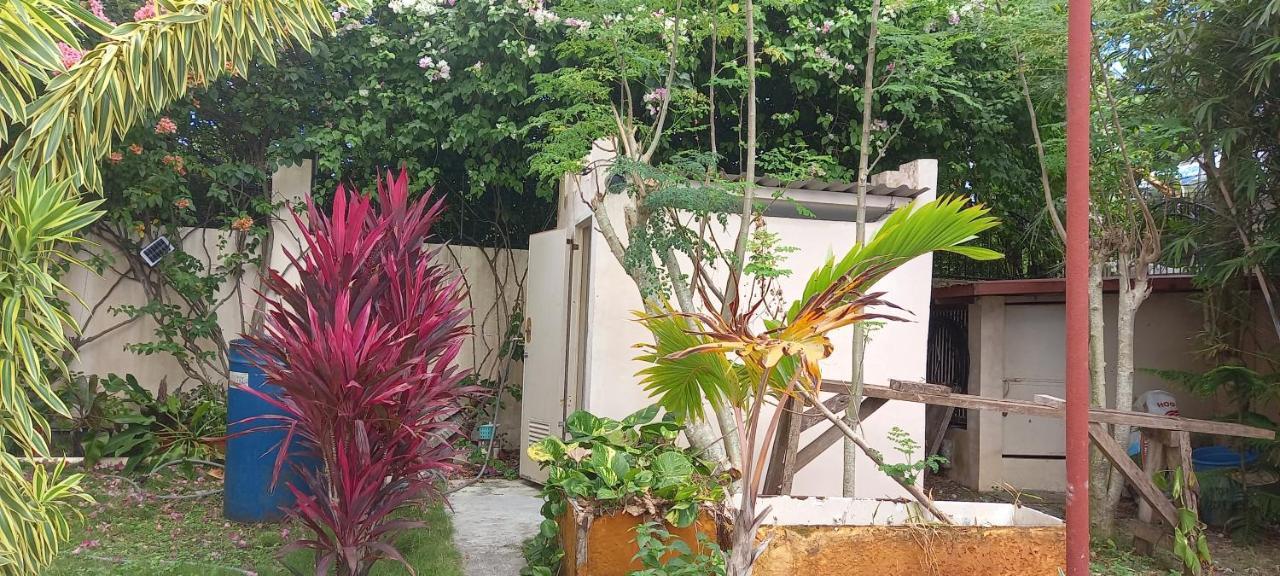 Soul Travellers Hotel Badian Exterior foto